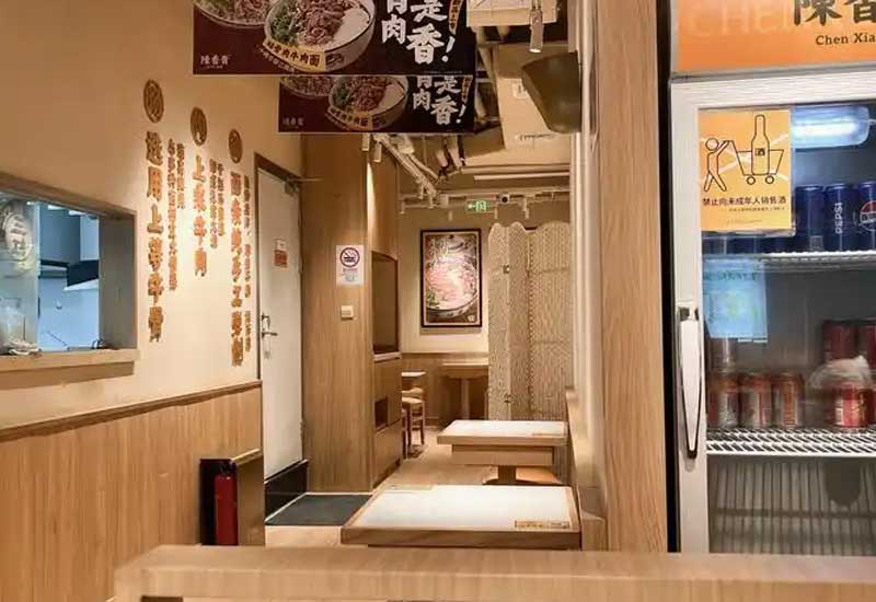 蘭州拉面店裝修設(shè)計(jì)：西北特色與便捷用餐環(huán)境